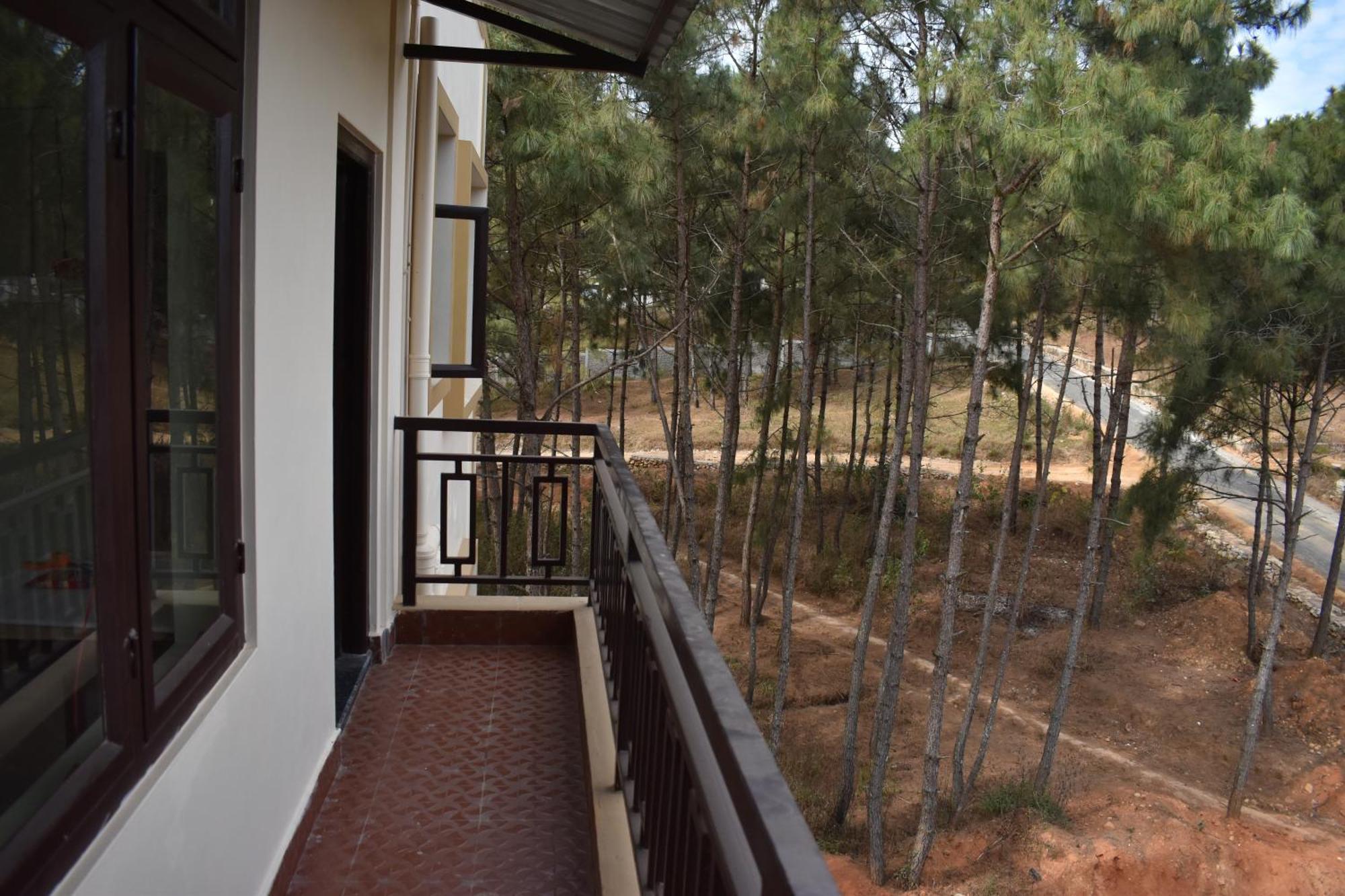 Xtsy Travellers Hostel Shillong Esterno foto