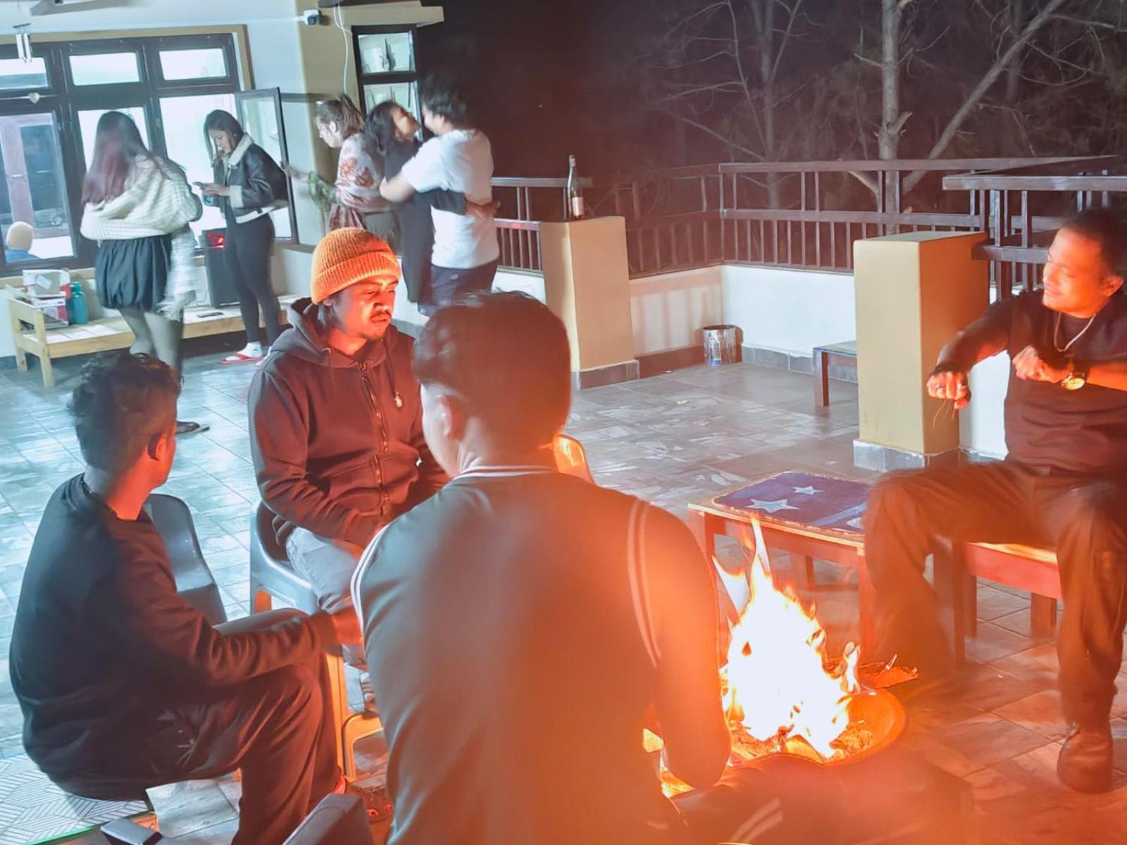 Xtsy Travellers Hostel Shillong Esterno foto