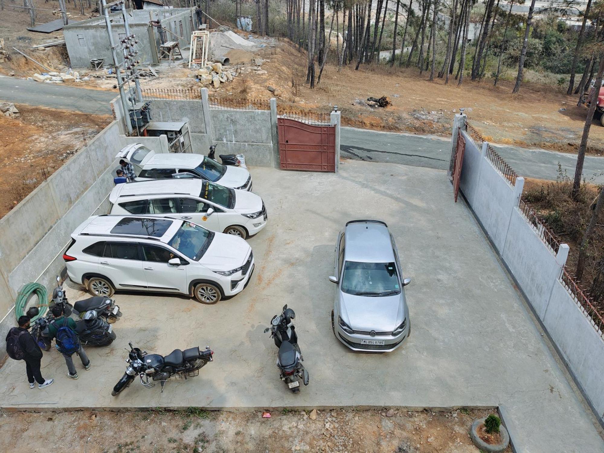 Xtsy Travellers Hostel Shillong Esterno foto