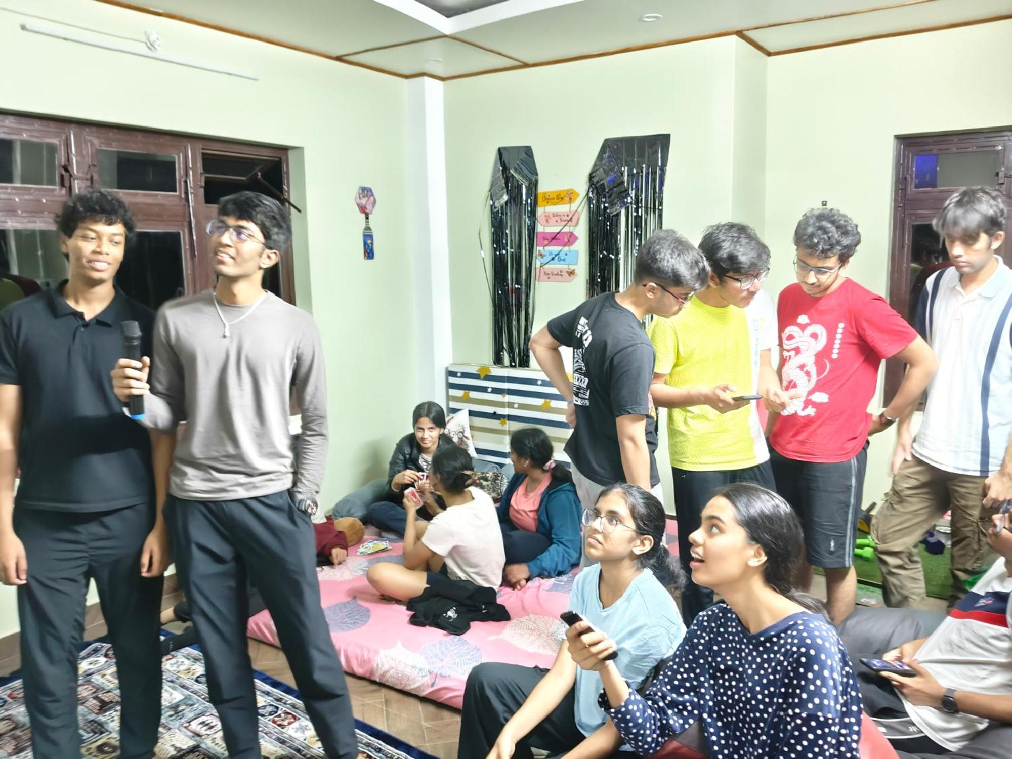 Xtsy Travellers Hostel Shillong Esterno foto