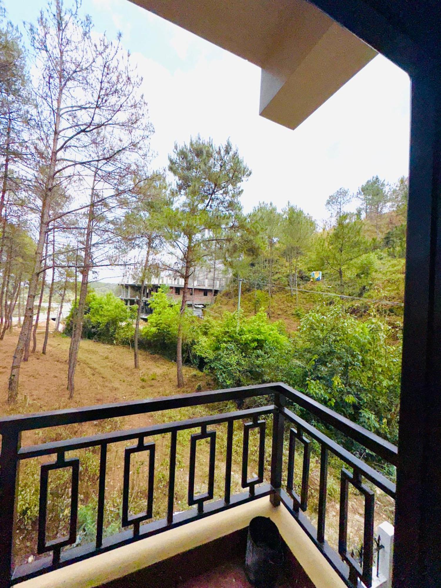 Xtsy Travellers Hostel Shillong Esterno foto