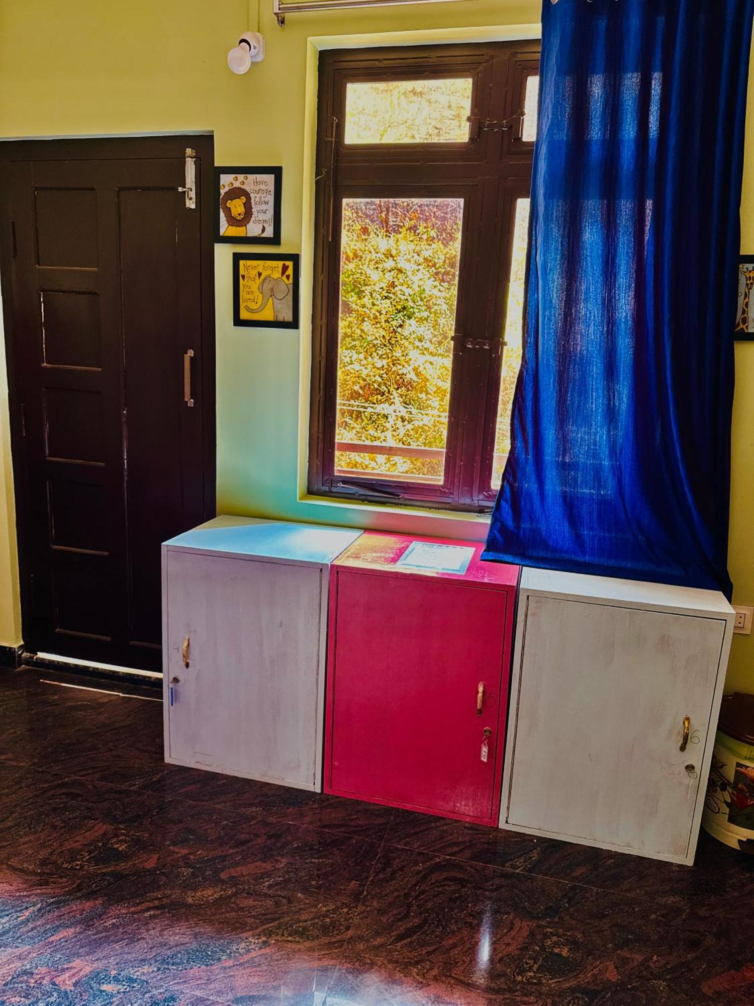 Xtsy Travellers Hostel Shillong Esterno foto