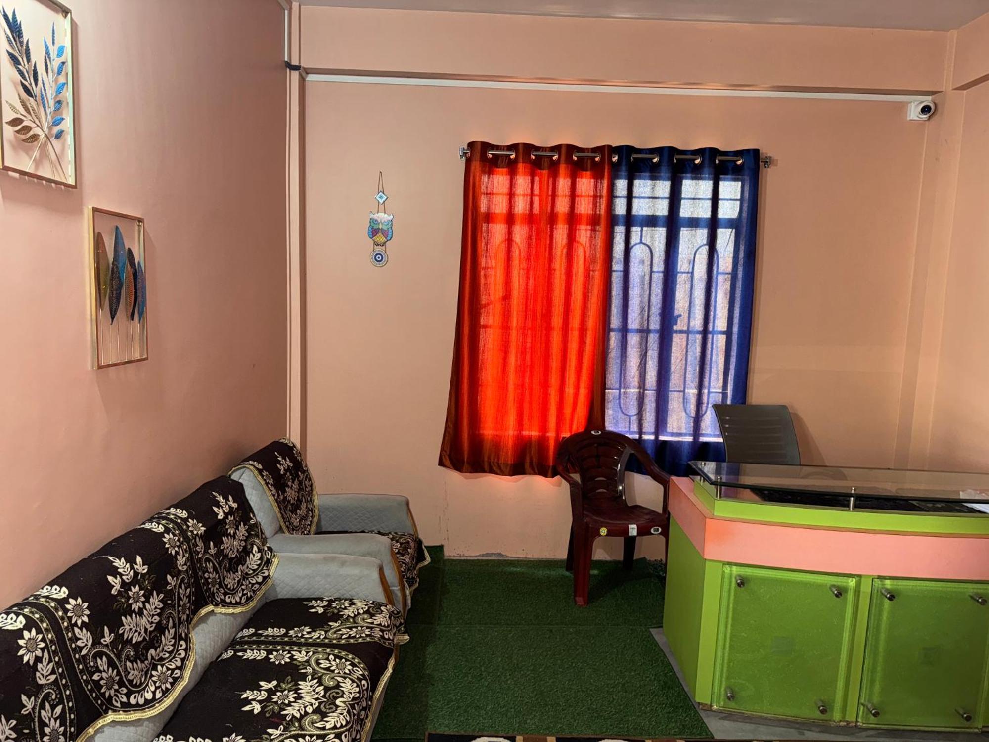 Xtsy Travellers Hostel Shillong Esterno foto