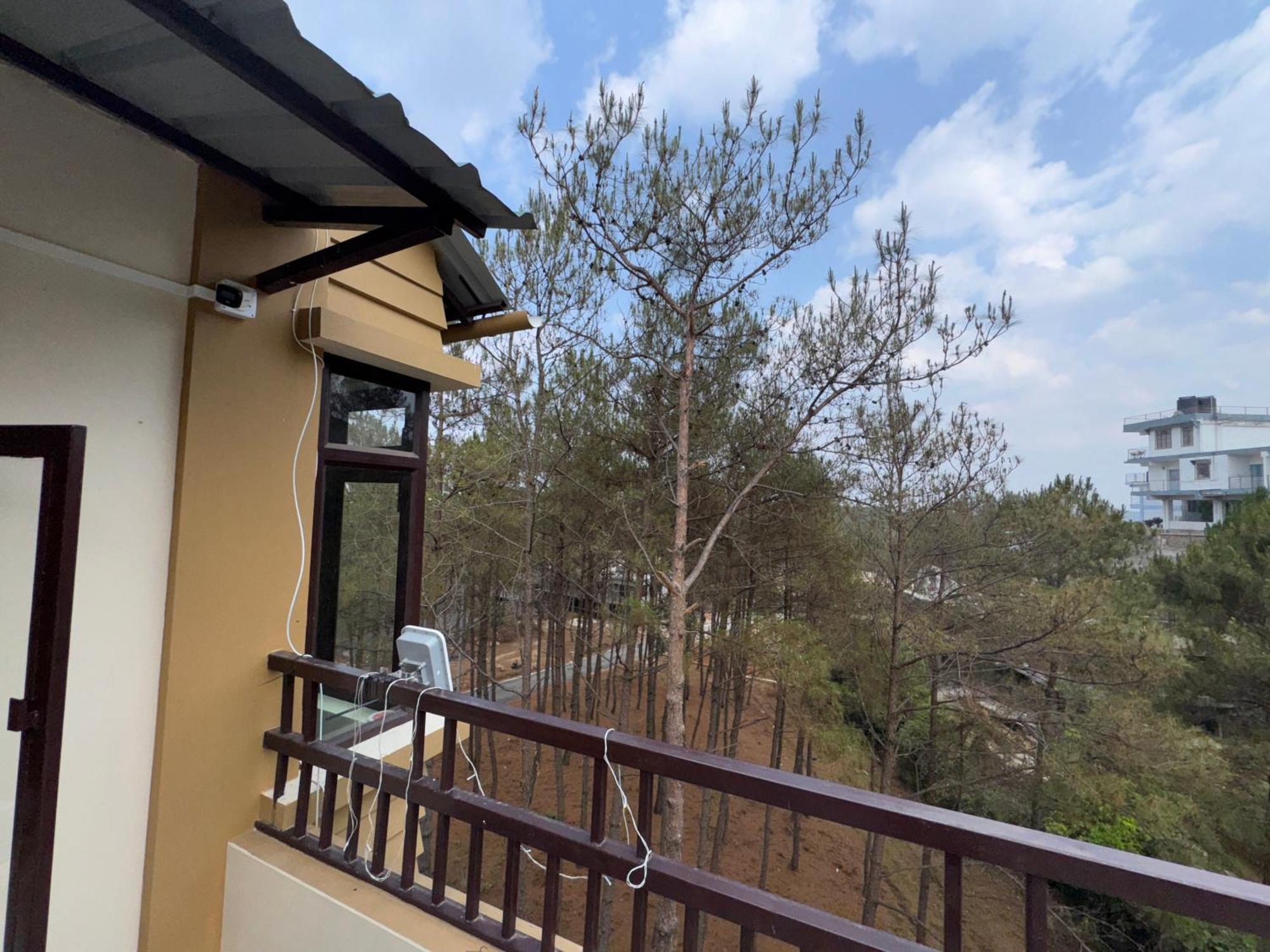 Xtsy Travellers Hostel Shillong Esterno foto