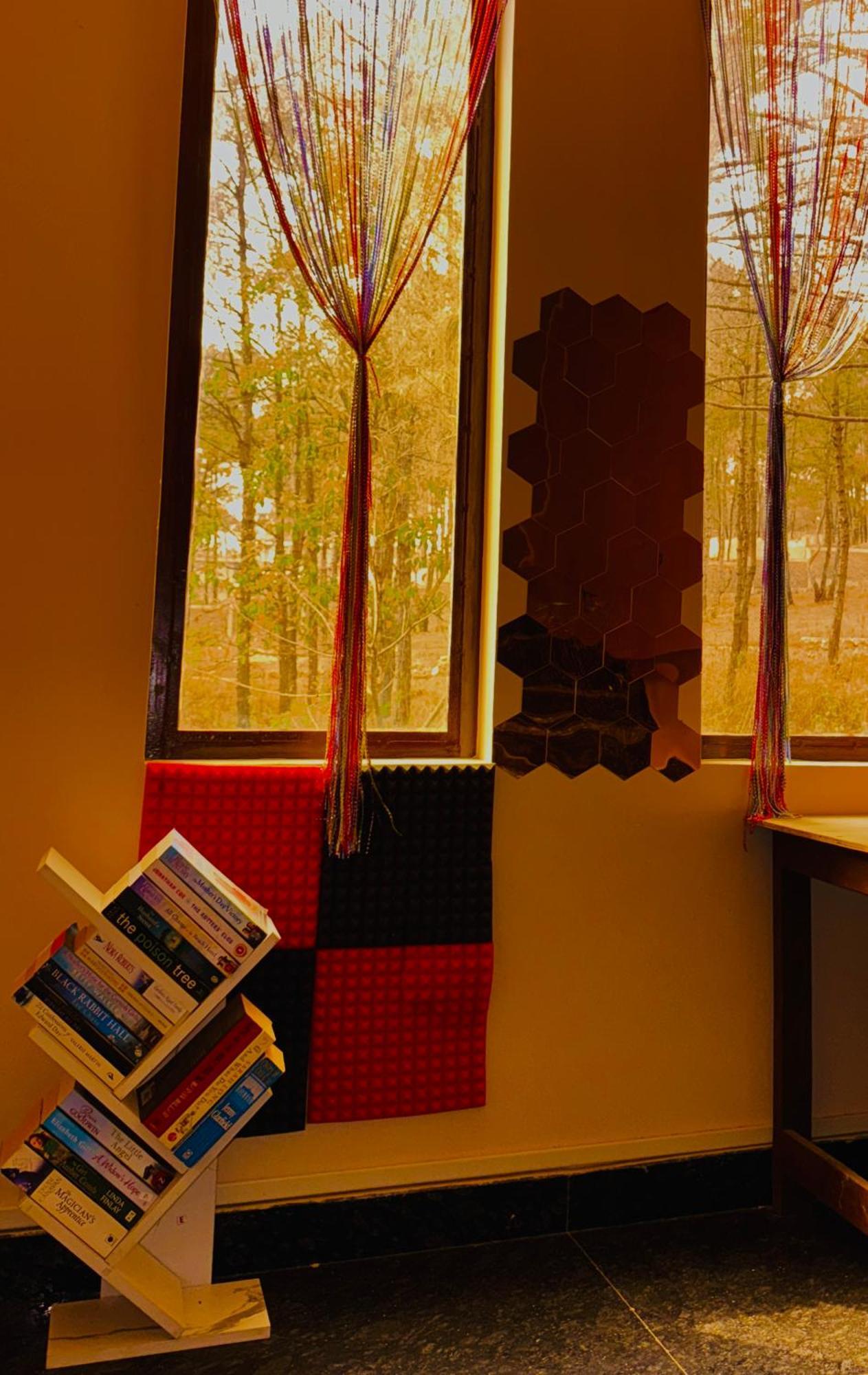 Xtsy Travellers Hostel Shillong Esterno foto